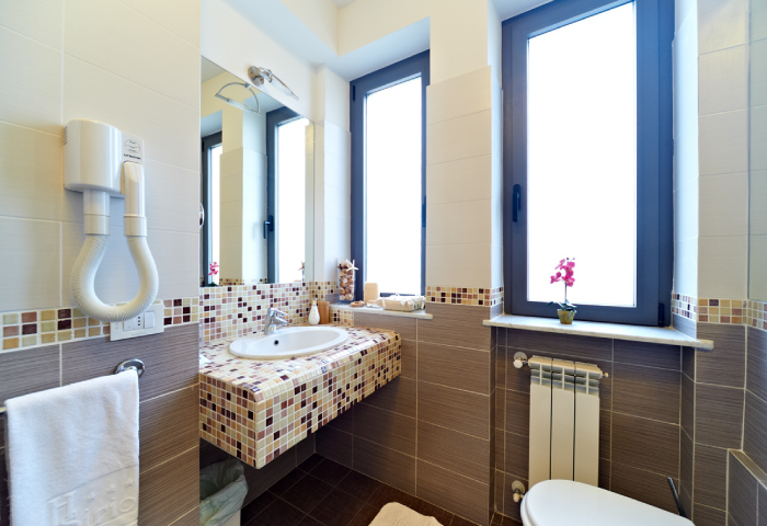 Bagno appartamento bilocale residence comfort - Hotel Sirio a Lido di Camaiore in Versilia, Toscana Foto bagno appartamento bilocale residence comfort - Hotel Sirio a Lido di Camaiore in Versilia, Toscana
